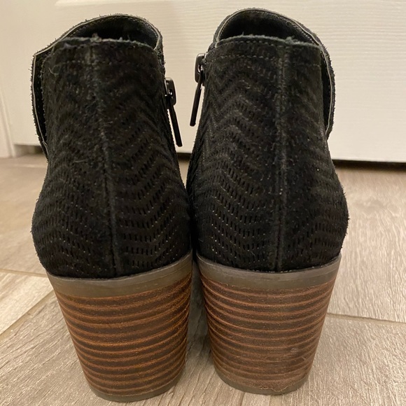 Lucky Brand black ankle boots - Picture 6 of 8